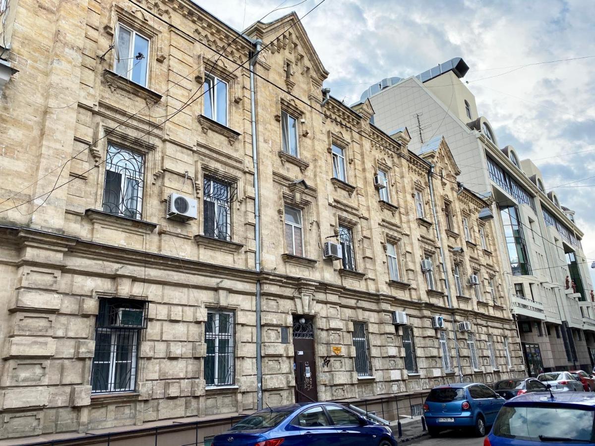 Old Town Apartments Lanzheron Beach Одесса Экстерьер фото